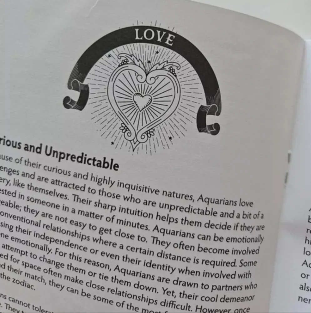 Astrology 2025‎ Aquarius Planners Horoscope Paperback Book Chantale Montepetit